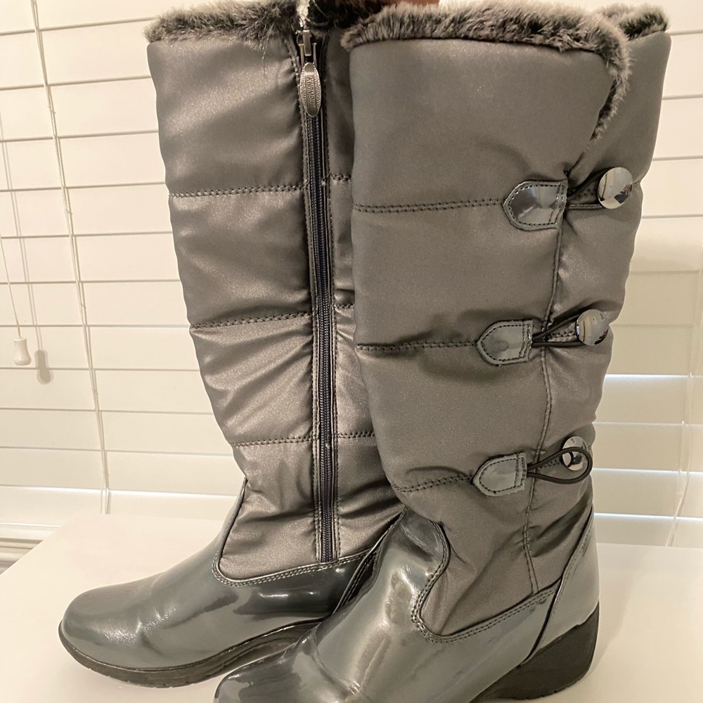Winter snow boots